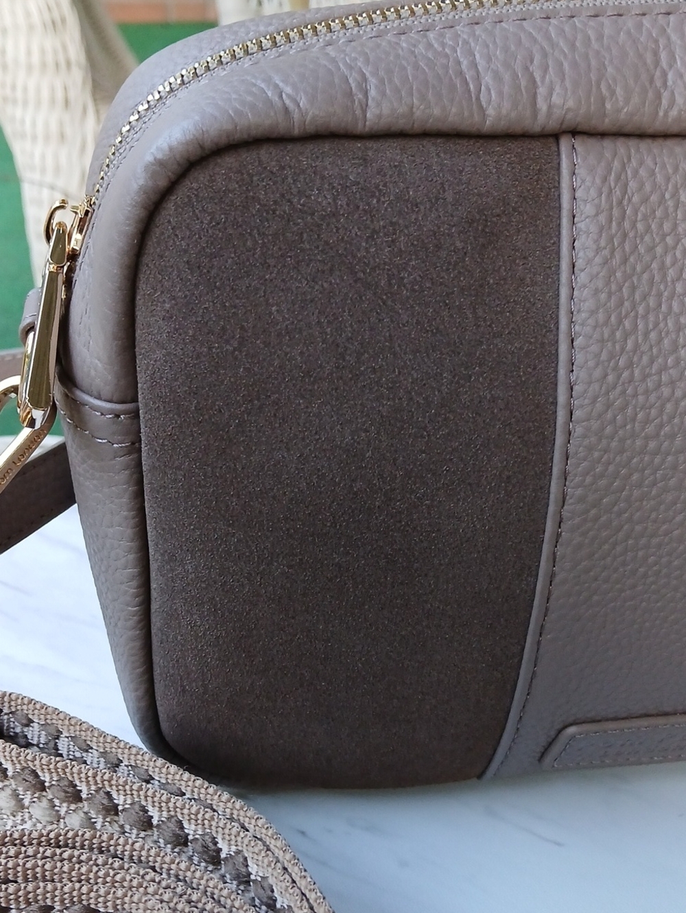 Pom Pom London City Crossbody Leather Bag - Picture 3 of 16